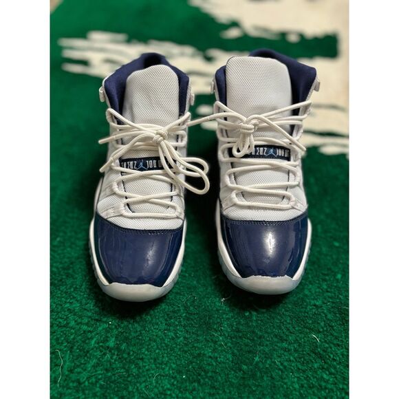 Nike Air Jordan 11 Retro Blue and White 'Win Like 82' 378038-123 Size 5.5Y - Picture 2 of 7